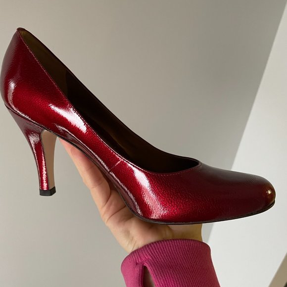 Arturo Chiang, US size 8.5W, red patent pumps - Picture 11 of 12